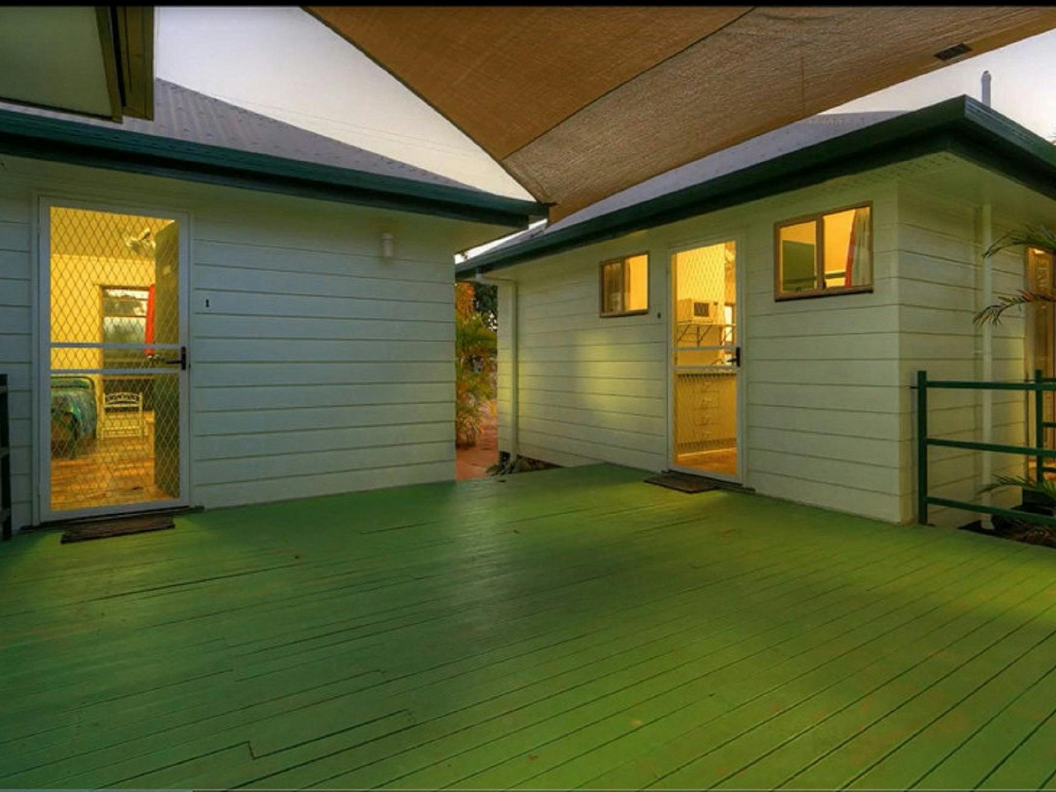 Gee-Dees Family Cabins